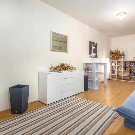 Gorgeous In 1 Stara Baška