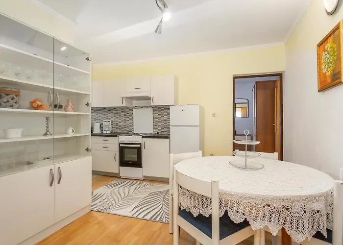 Gorgeous In 1 Apartament